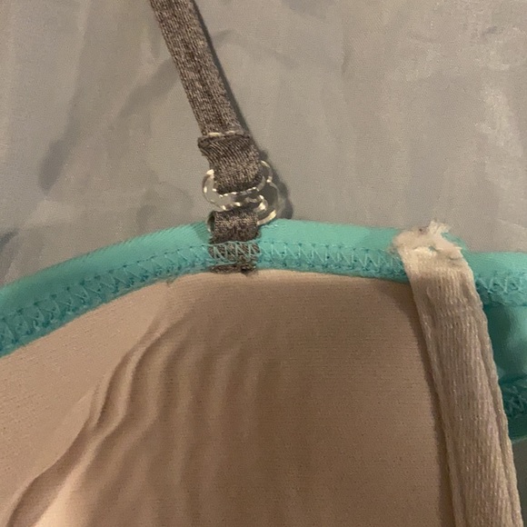 🌸3/$15 Halter Bikini Top w/ removable strap - Picture 9 of 9